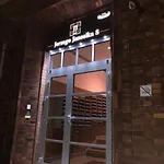 800 No.1 Centrum Apartmán